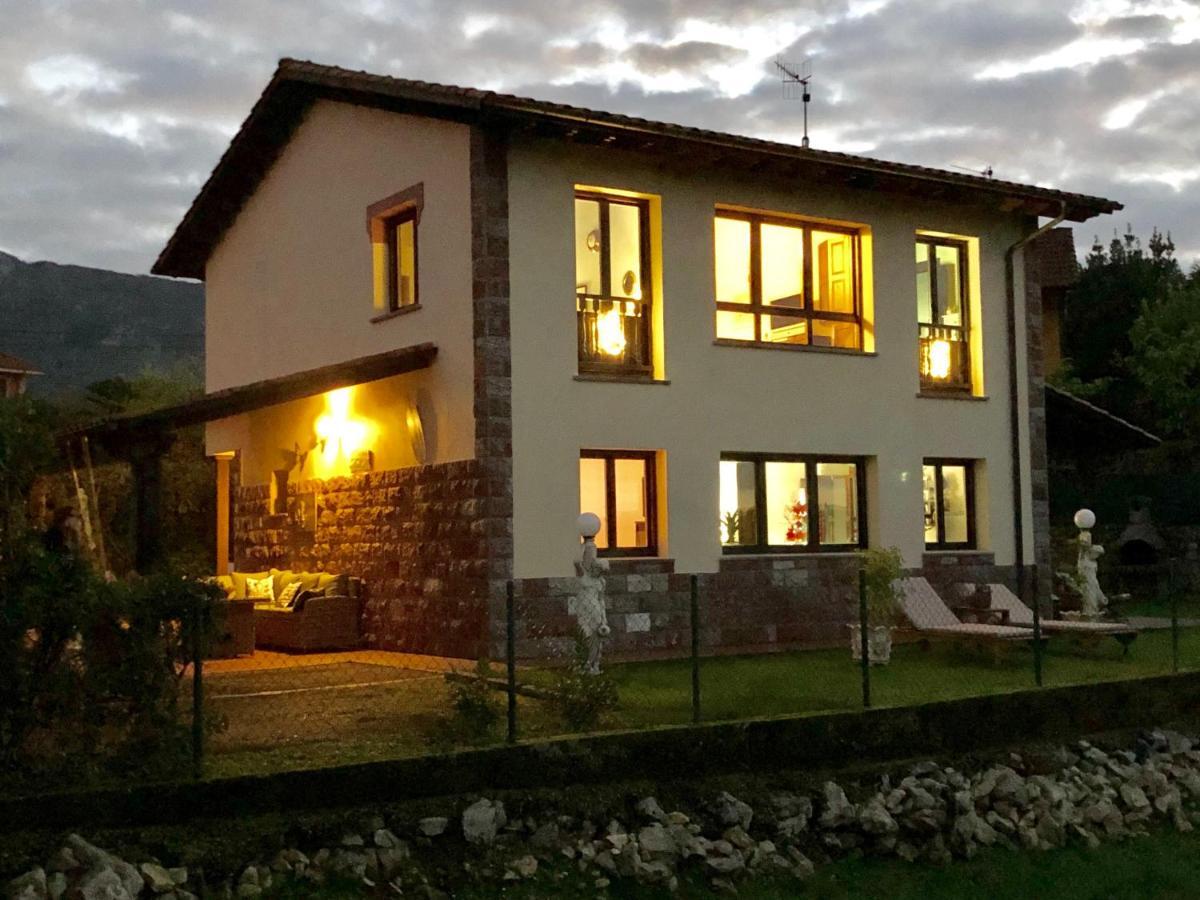 Casa Frente A Los Bufones De Pria Villa Llames de Pría Kültér fotó