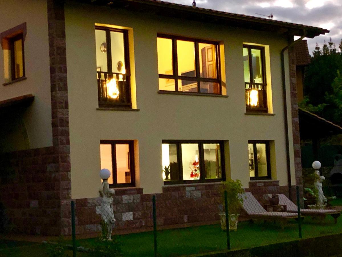 Casa Frente A Los Bufones De Pria Villa Llames de Pría Kültér fotó
